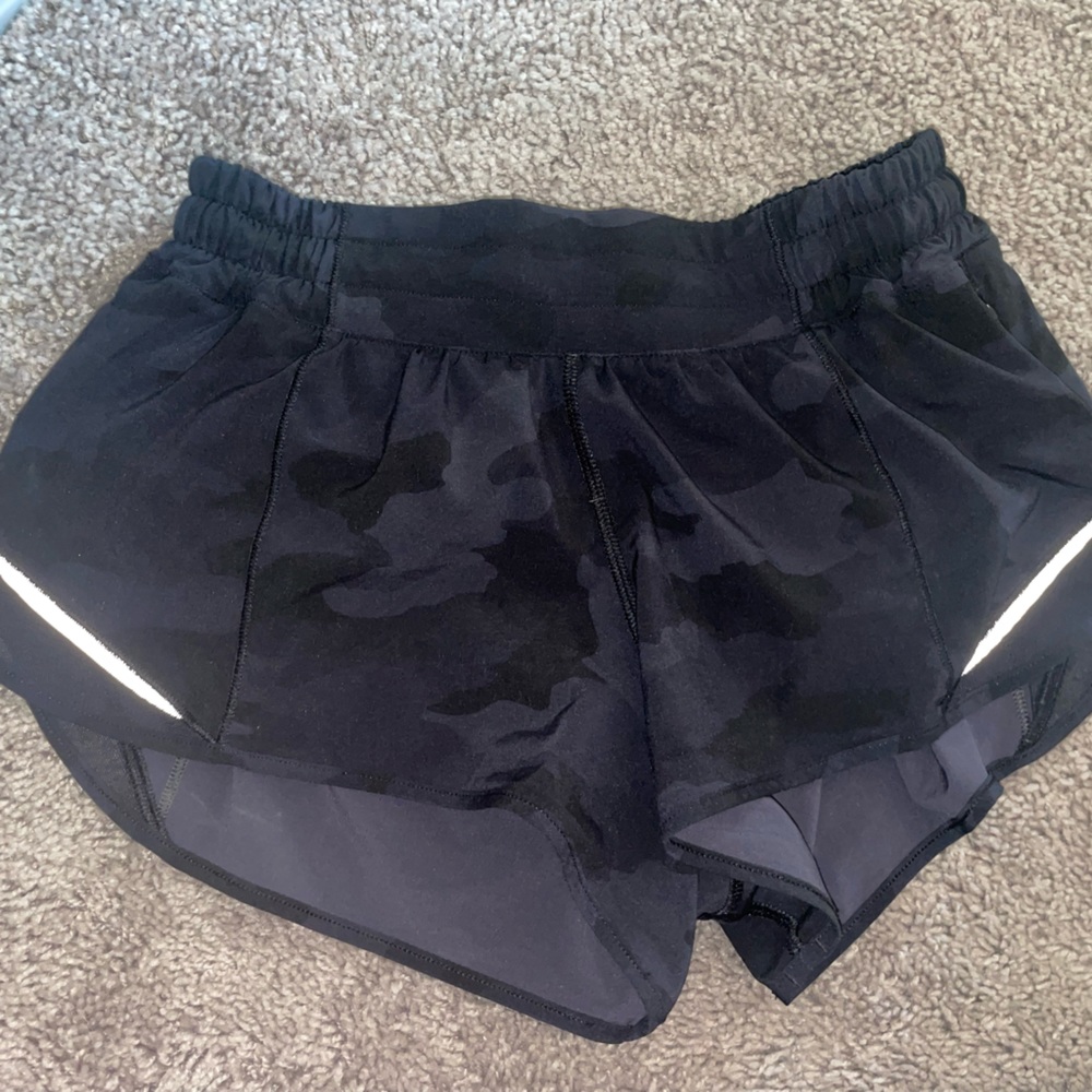 Lululemon black camo hotty hot shorts